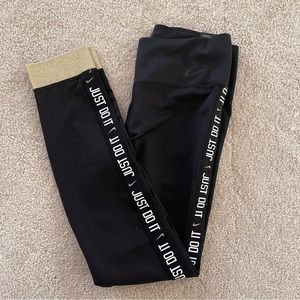 NWT Nike Leggings